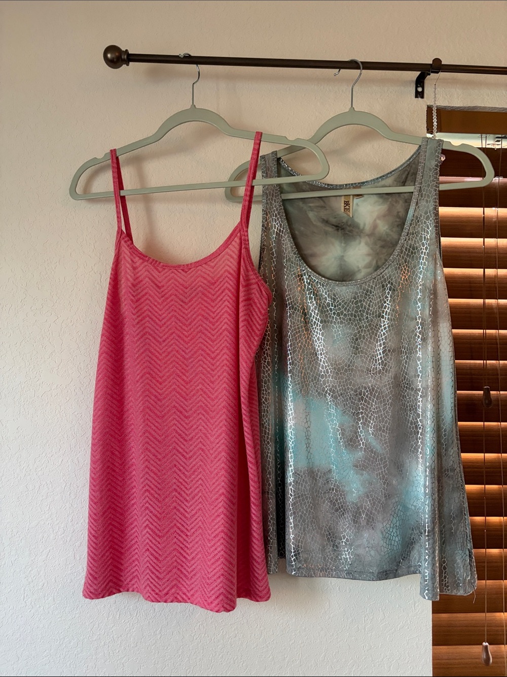 Bundle of 2 BKE Tank Tops Size Large